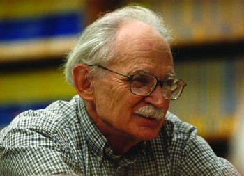 Chemist receives Welch Foundation lifetime achievement award