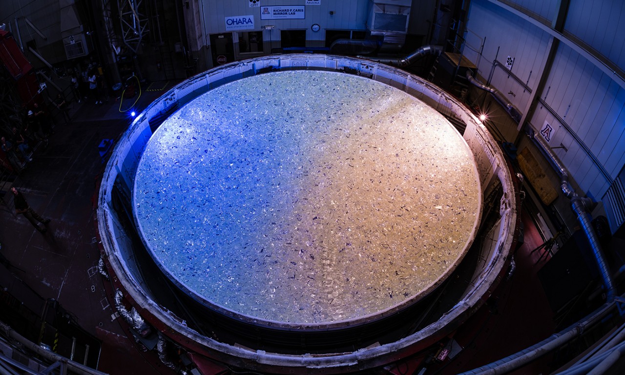 UT Austin and Partners Cast Fifth Massive Mirror for Giant Magellan Telescope