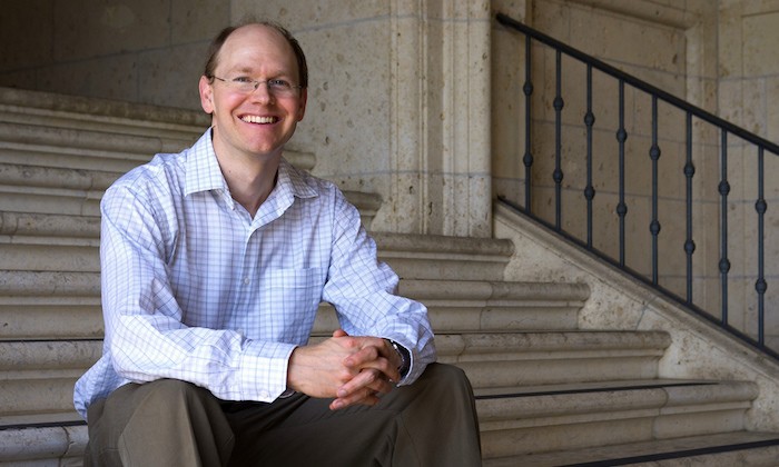 Gregory Fiete Named a Simons Fellow in Theoretical Physics